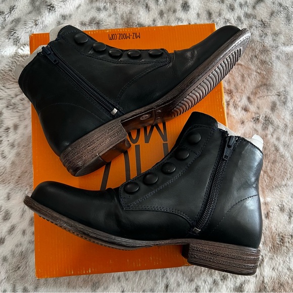 NIB Miz Mooz Louise Slouch-style Ankle Boots in Ocean Blue sz 6 - Picture 9 of 15